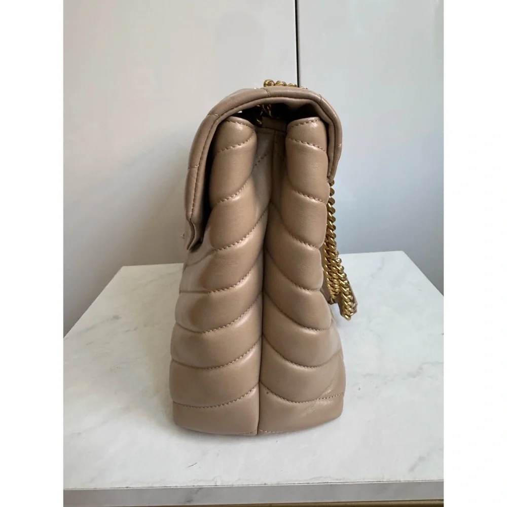 Yves Saint Laurent Loulou Medium - Picture 5 of 9